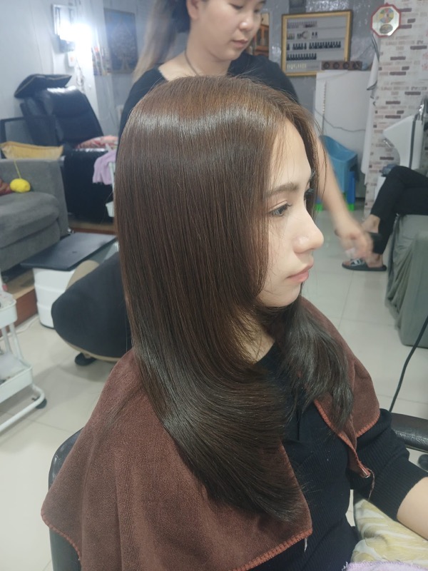Professional styling at Wawa Salon Mae Rim