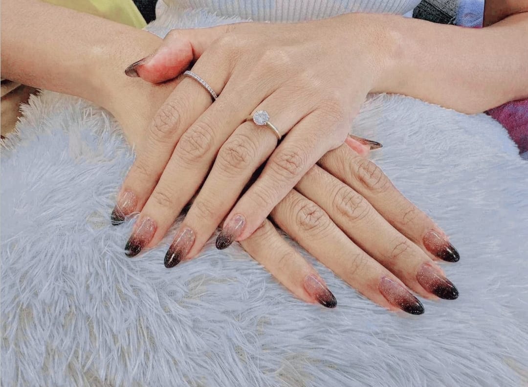 Nail polish and nail art at Wawa Salon Mae Rim